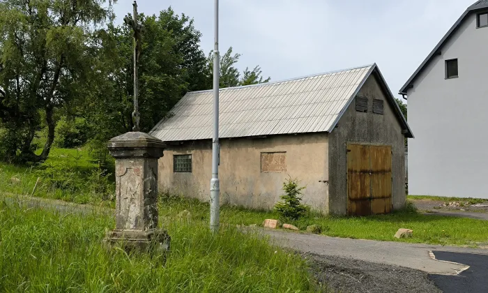 Kostel Nanebevzetí Panny Marie na Cínovci