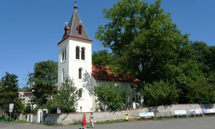 Kostel Narození Panny Marie v Záběhlicích