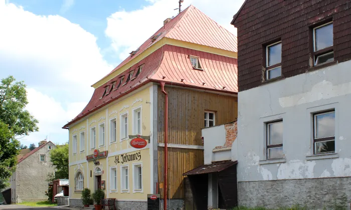 Kostel Obrácení svatého Pavla (Loučná pod Klínovcem)