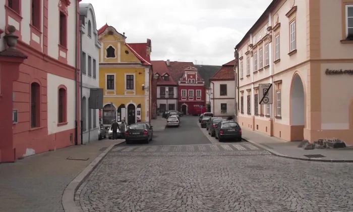 Kostel Povýšení svatého Kříže (Kadaň)