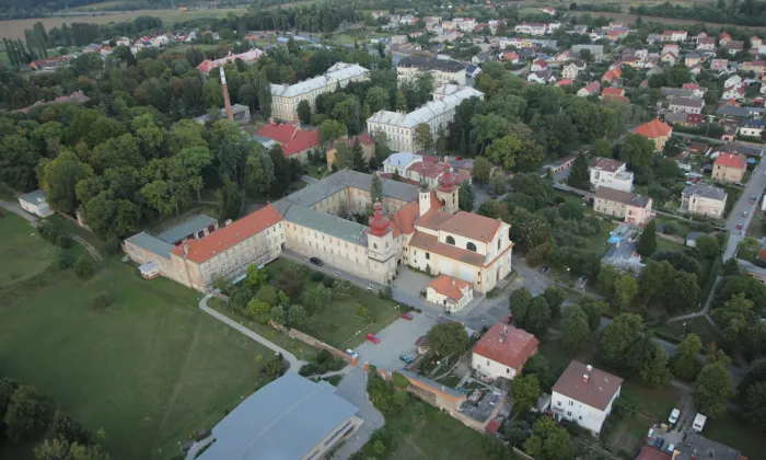Kostel Povýšení svatého Kříže (Kosmonosy)