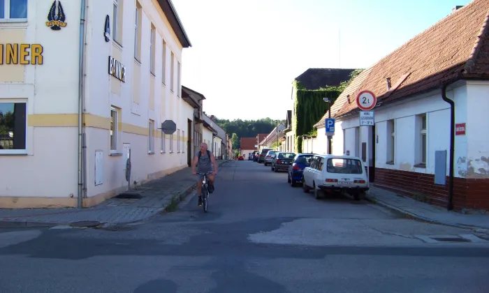 Kostel Povýšení svatého Kříže (Sezimovo Ústí)