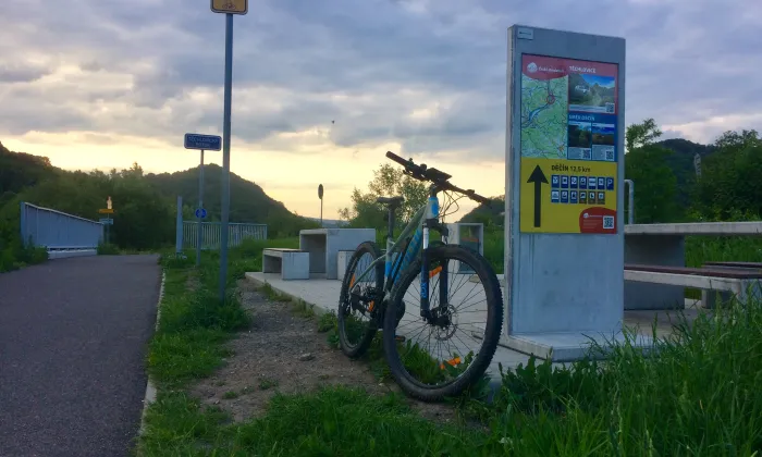 Kostel Stětí svatého Jana Křtitele (Těchlovice)