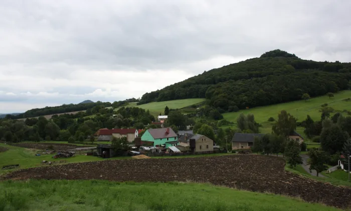 Kostel svatého Antonína Paduánského (Milešov)