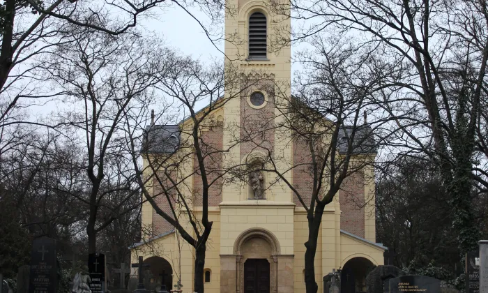 Kostel svatého Filipa a Jakuba (Praha 5)