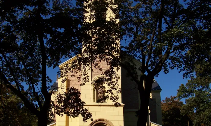 Kostel svatého Filipa a Jakuba (Praha 5)