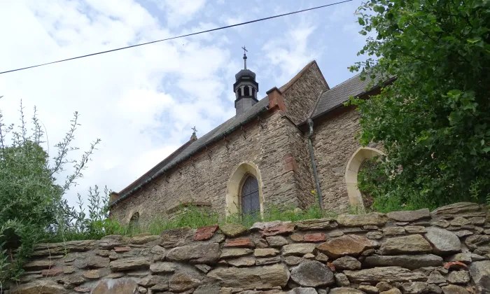 Kostel svatého Jiljí (Uhlířské Janovice)