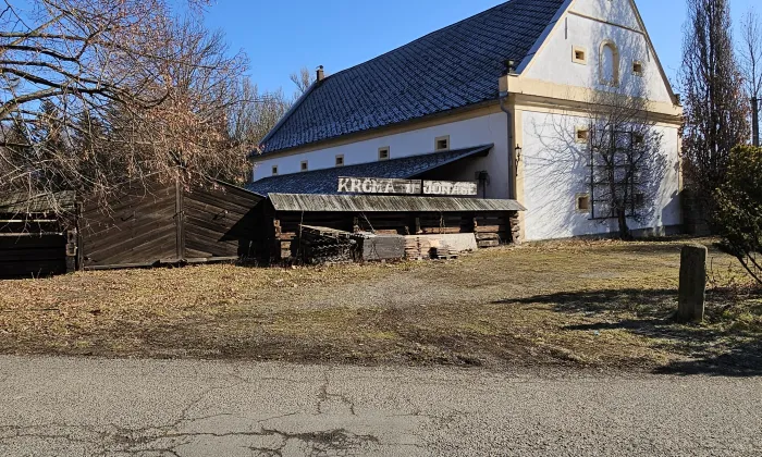 Kostel svatého Martina (Chrást)
