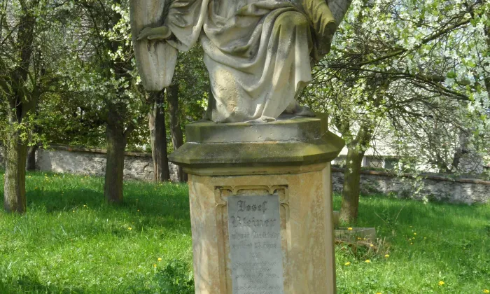 Kostel svatého Matouše (Třebonín)