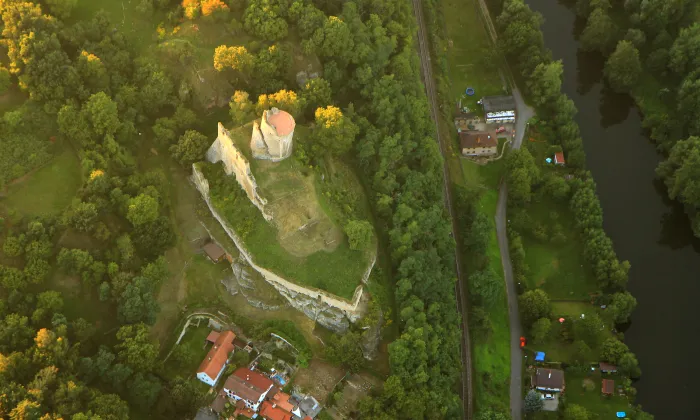 Kostel svatého Michaela archanděla (Michalovice)