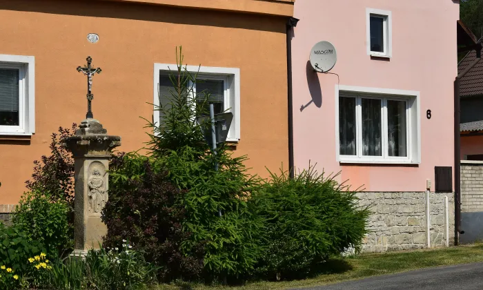 Kostel svatého Mikuláše (Orasice)