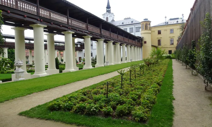 Kostel svatého Petra a Pavla (Lysice)