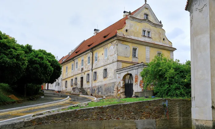 Kostel svatého Petra a Pavla (Žlutice)