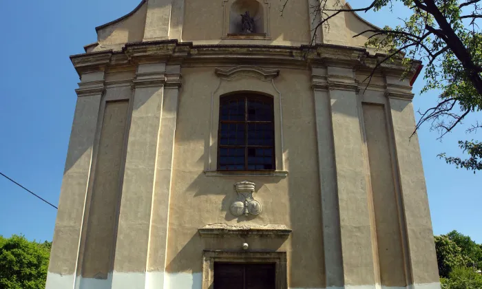 Kostel svatého Petra a Pavla (Sutom)