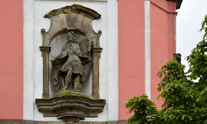 Kostel svatých Andělů strážných (Vysočany)