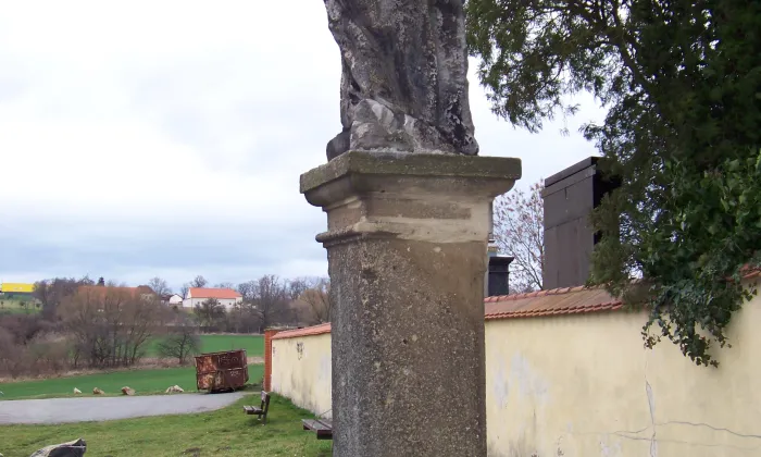 Kostel svatých Jana a Pavla (Krteň)