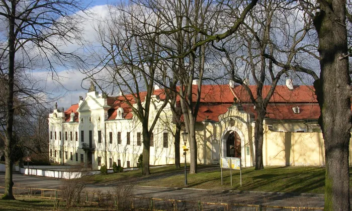 Kostel svatých Petra a Pavla (Peruc)