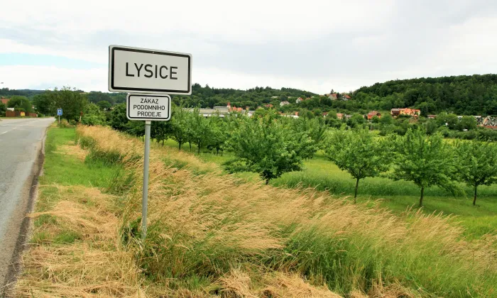 Pohřební kaple Povýšení sv. Kříže v Lysicích