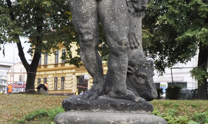 Pohřební kaple Valdštejnů