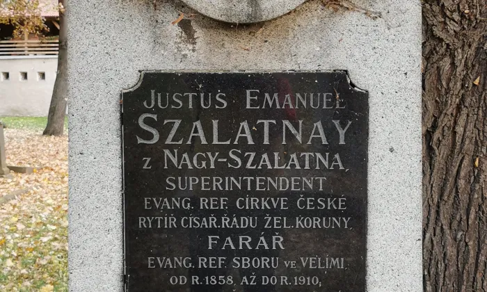 evangelický kostel ve Velimi