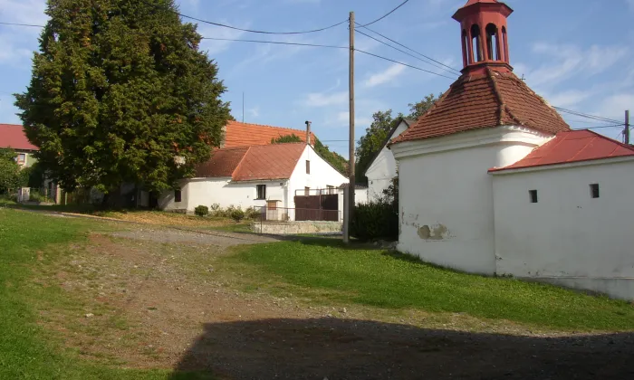 kaple (Chrašťany)
