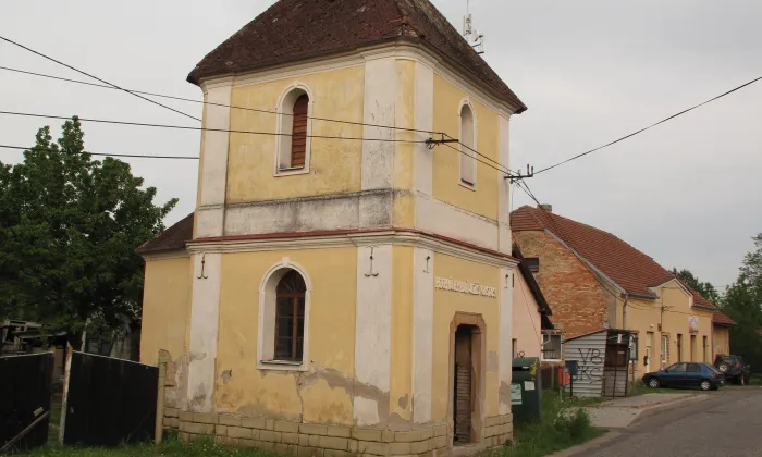 kaple Navštívení Panny Marie (Podlužany)