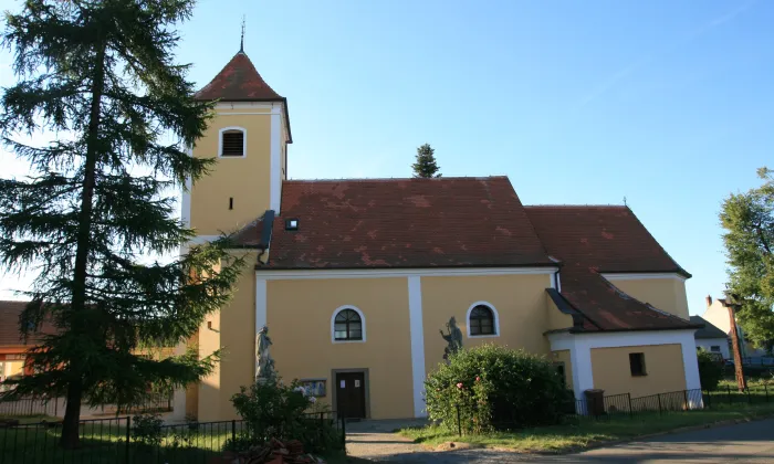 kostel Nanebevzetí Panny Marie (Mikulčice)