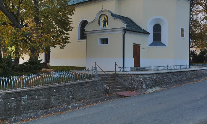 kostel Nanebevzetí Panny Marie (Laškov)