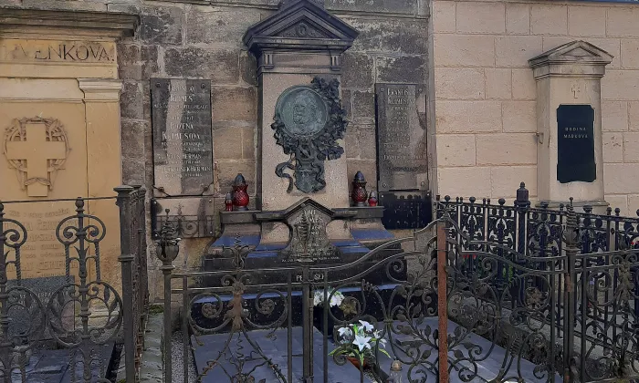 kostel Povýšení svatého Kříže (Chrudim)