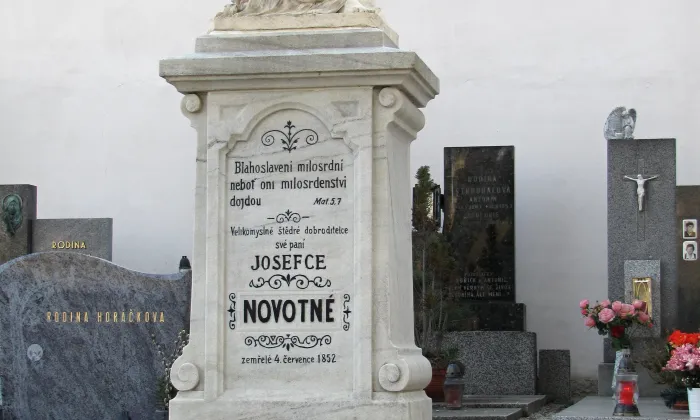 kostel svatého Filipa a Jakuba (Bohuslavice)
