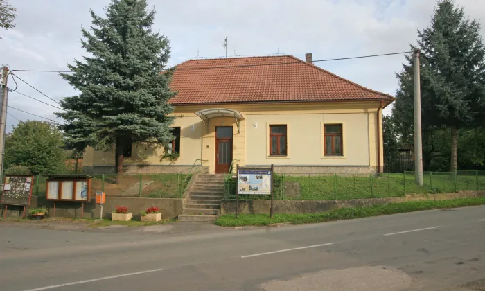 kostel svatého Mikuláše (Žíželeves)