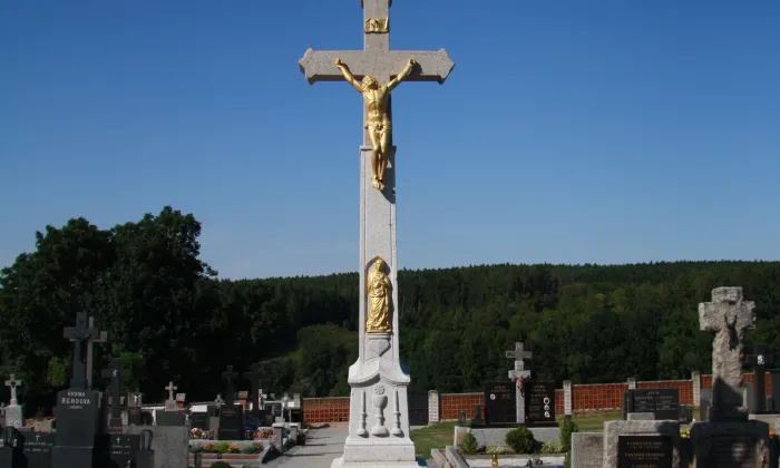 kostel svatého Petra a Pavla (Velký Újezd)