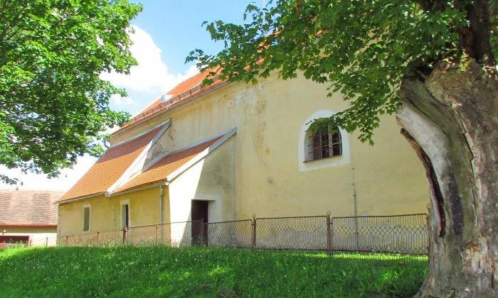 kostel svatého Václava (Račice)