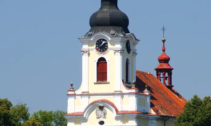 kostel svatého Víta s farou