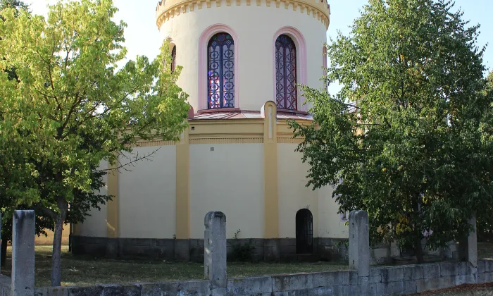 pohřební kaple svaté Terezie v Nečtinách