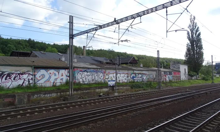 Mezitraťová