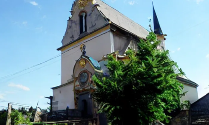 Barokní kaple na hřbitově u svatého Marka u Stříteže – spring