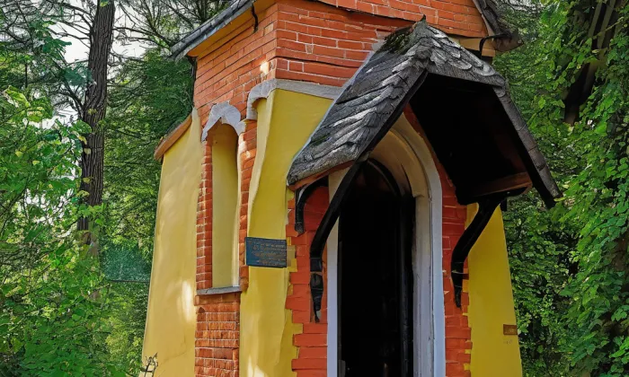 kaple Ecce homo (Karlovy Vary) – summer