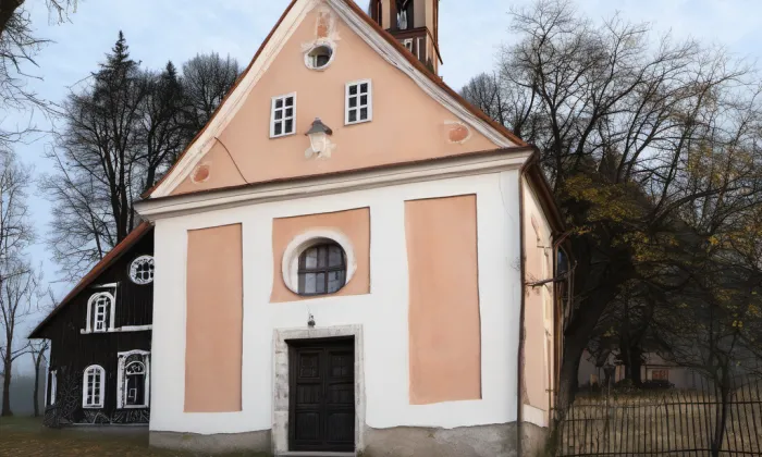 kaple Narození svatého Jana Křtitele (Trávník) – noc