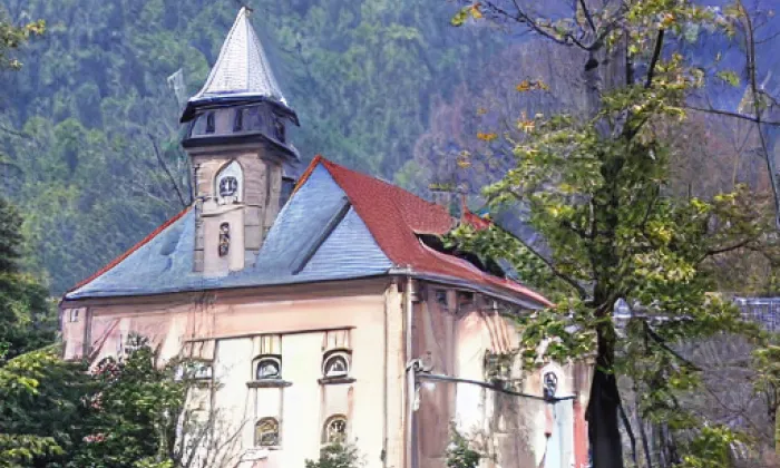 Kaple Nejsvětější Trojice (Křinec) – noc