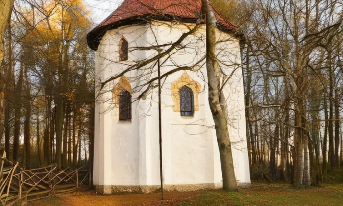 Kaple svatého Vojtěcha (Vrčeň) – iluminace