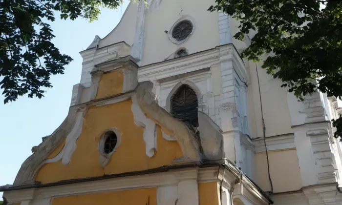 kostel Nanebevzetí Panny Marie (Tašovice) – summer