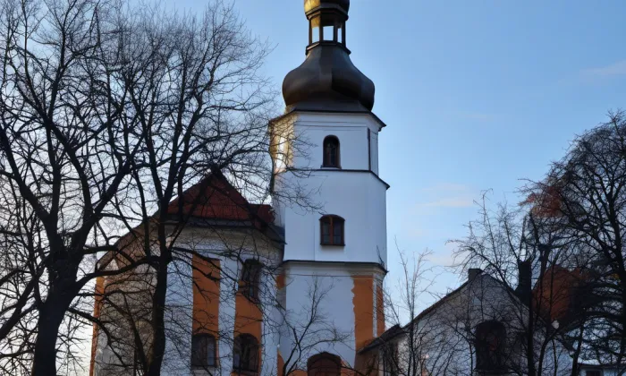 Kostel Narození Panny Marie (Nový Kostelec) – autumn
