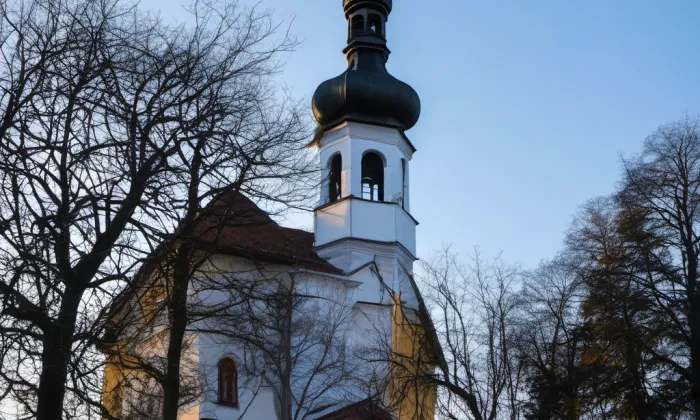 Kostel Narození Panny Marie (Nový Kostelec) – summer