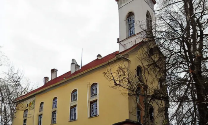 Kostel Narození Panny Marie (Osenice) – noc