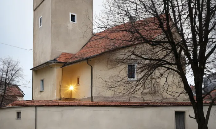 kostel Nejsvětější Trojice (Lažánky) – noc