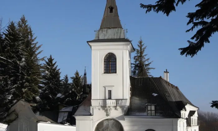 Kostel Panny Marie Pomocné (Zlaté Hory) – zima