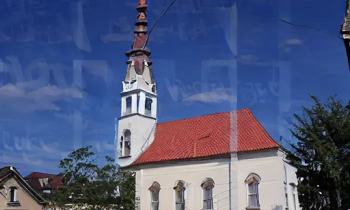 kostel Povýšení svatého Kříže (Husinec) – spring