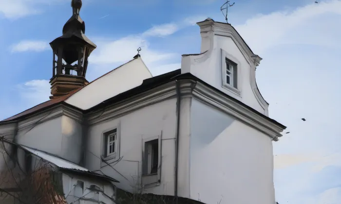 Kostel svaté Rodiny a svatého Jana Nepomuckého – summer