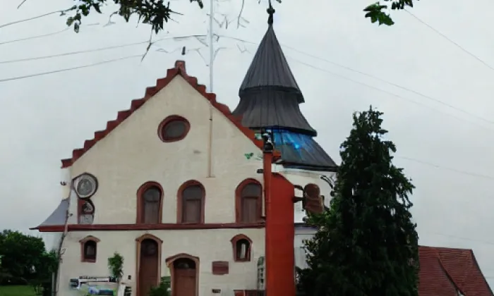 Kostel svatých Andělů strážných (Vidochov) – noc